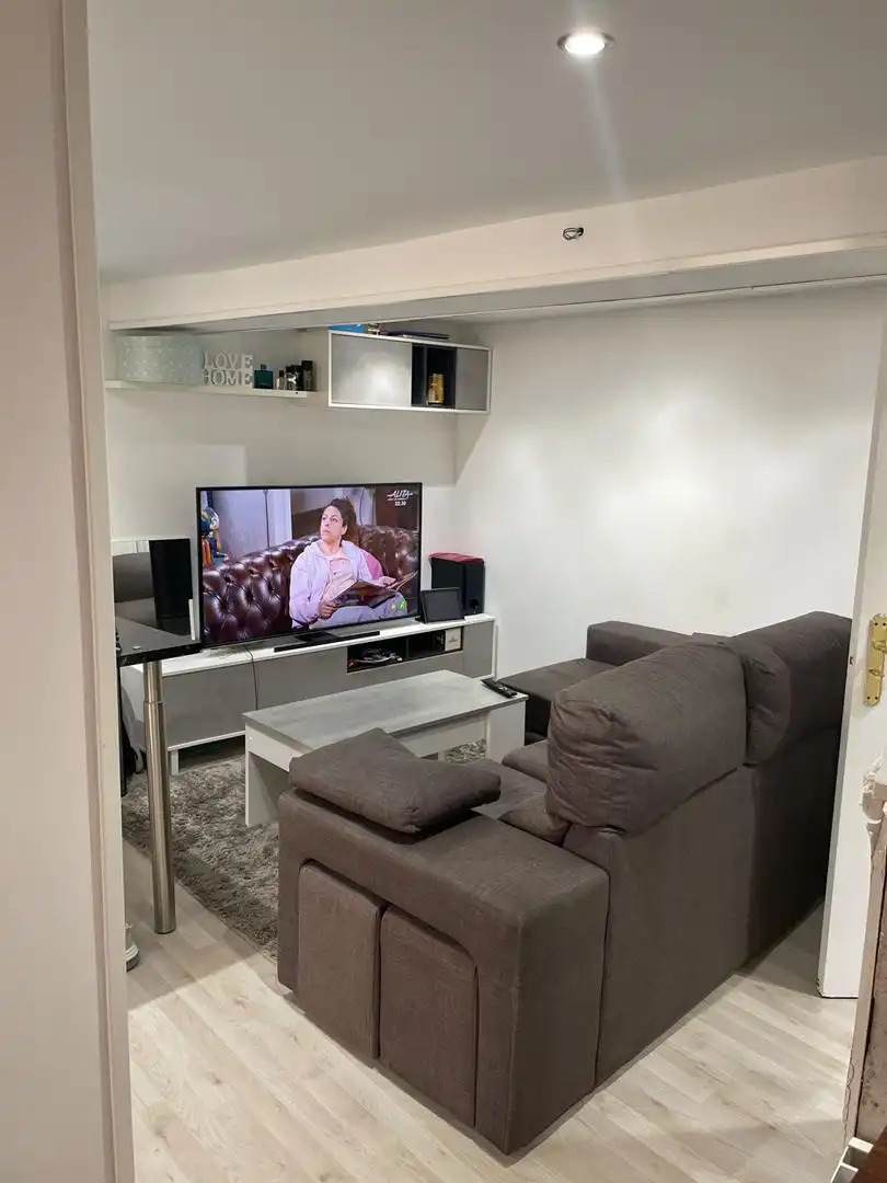 Sala de estar de Casa adosada en venta en Santiago de Compostela  con Calefacción, Parquet y Trastero