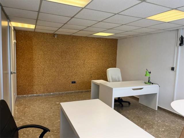 Oficina en Alquiler en Calle de Muleros, 3 en Torresoto - Agrimensor