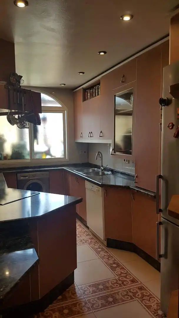Cuina de Pis en venda en Ceuta amb Aire condicionat, Traster i Moblat