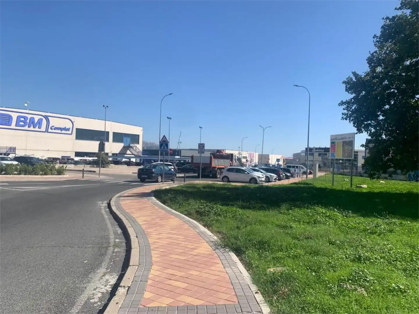 Aparcament de Nau industrial de lloguer en Moralzarzal amb Aire condicionat i Calefacció