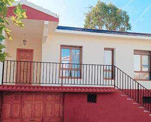 Vista exterior de Casa o xalet en venda en Labastida / Bastida amb Aire condicionat, Terrassa i Piscina