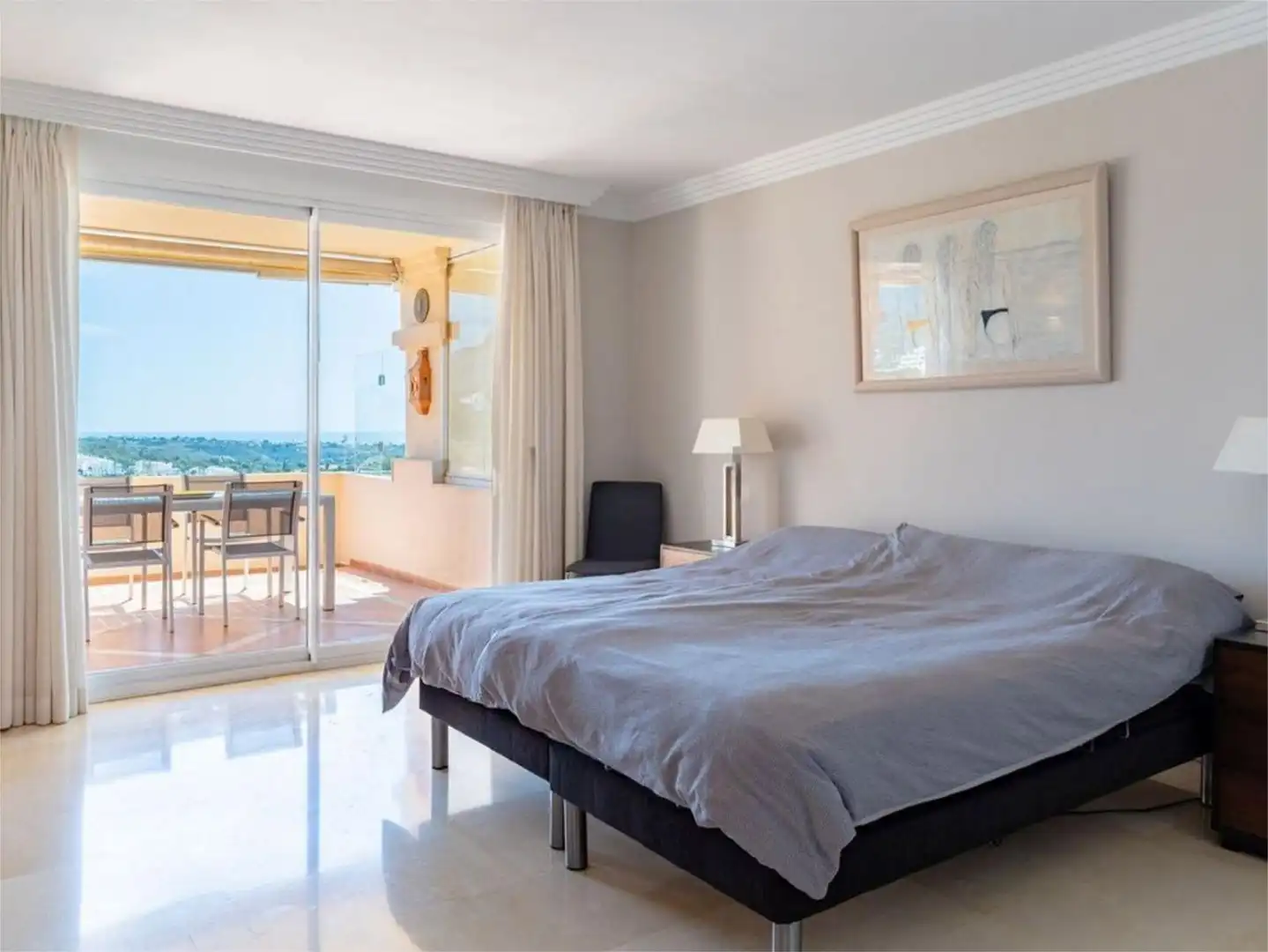 Ático en venta en Avenida de Manolete, Nueva Andalucía centro Habitación de Ático en venta en Marbella con Aire acondicionado, Calefacción y Jardín privado