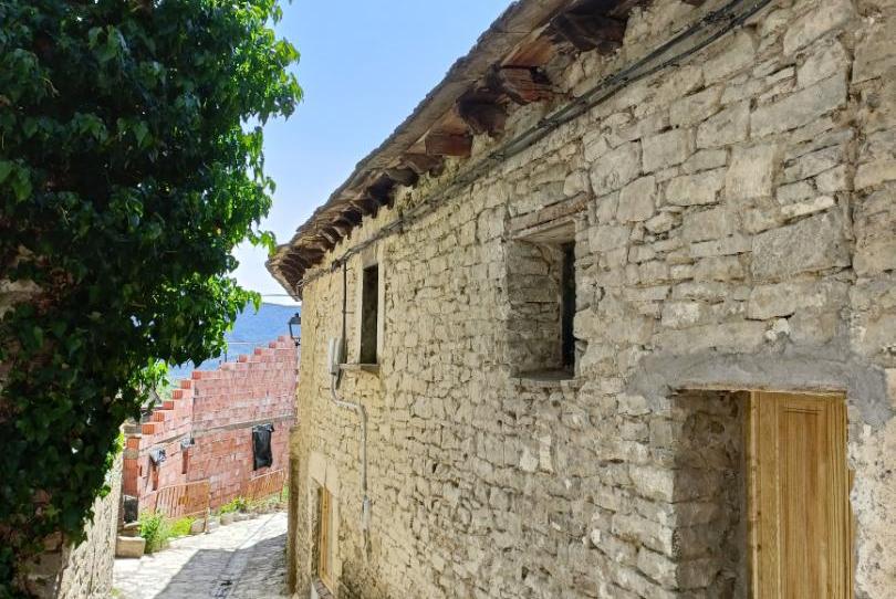 Country house for sale in Partida Osia, 50, Poblaciones sur, Huesca - image 1 Photo 1 of Country house for sale in Partida Osia, 50, Poblaciones sur, Huesca