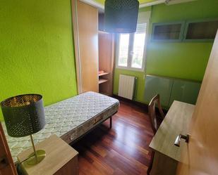 Bedroom of Flat to share in  Valencia Capital  with Air Conditioner