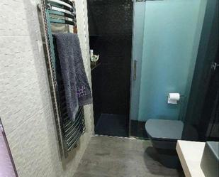 Bathroom of Flat to rent in  Zaragoza Capital  with Air Conditioner