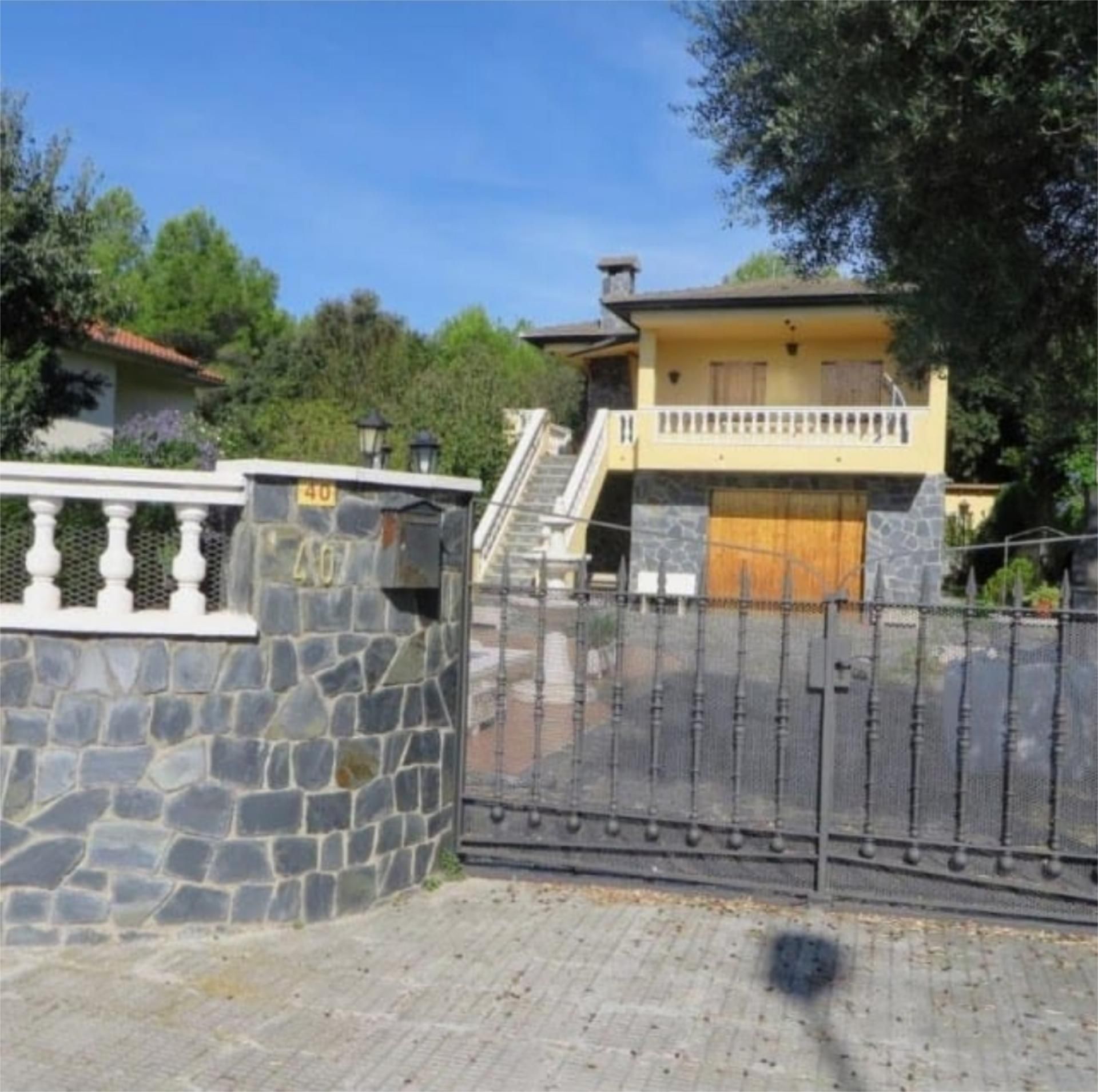 Vista exterior de Casa o xalet en venda en Lliçà d'Amunt amb Aire condicionat, Calefacció i Jardí privat