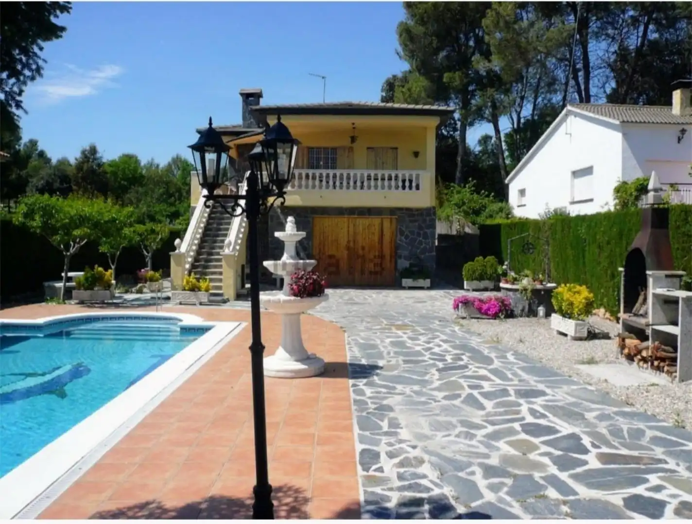 Casa o chalet en venta en Carrer Camí Antic de Caldes, 73, Lliçà d'Amunt Vista exterior de Casa o chalet en venta en Lliçà d'Amunt con Aire acondicionado, Calefacción y Jardín privado