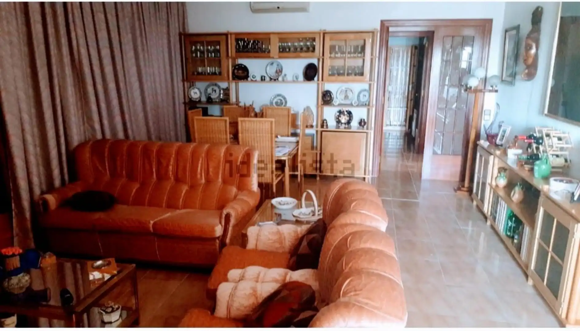 Casa o chalet en venta en Carrer Camí Antic de Caldes, 73, Lliçà d'Amunt Sala de estar de Casa o chalet en venta en Lliçà d'Amunt con Aire acondicionado, Calefacción y Jardín privado