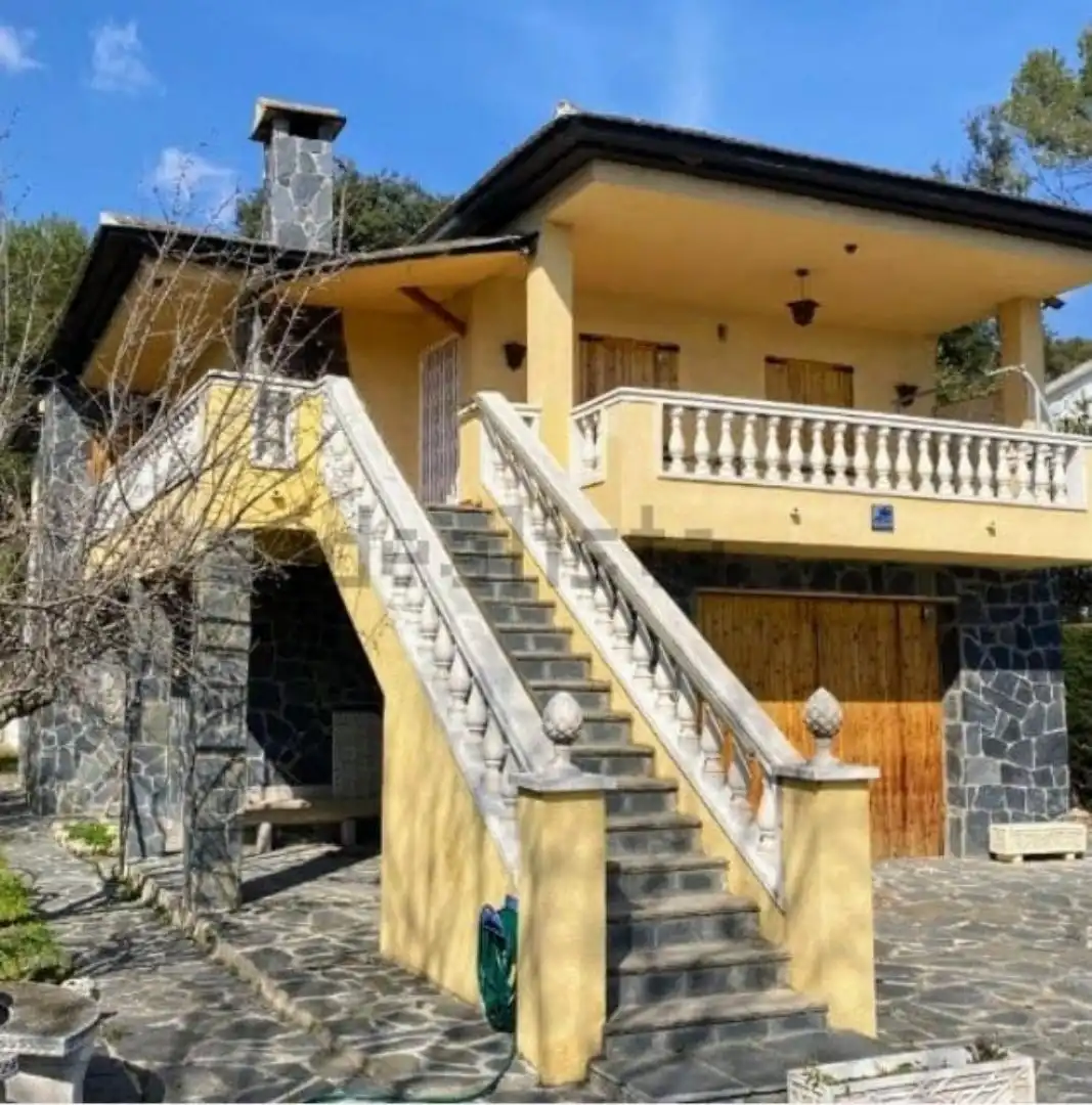 Casa o chalet en venta en Carrer Camí Antic de Caldes, 73, Lliçà d'Amunt Vista exterior de Casa o chalet en venta en Lliçà d'Amunt con Aire acondicionado, Calefacción y Jardín privado