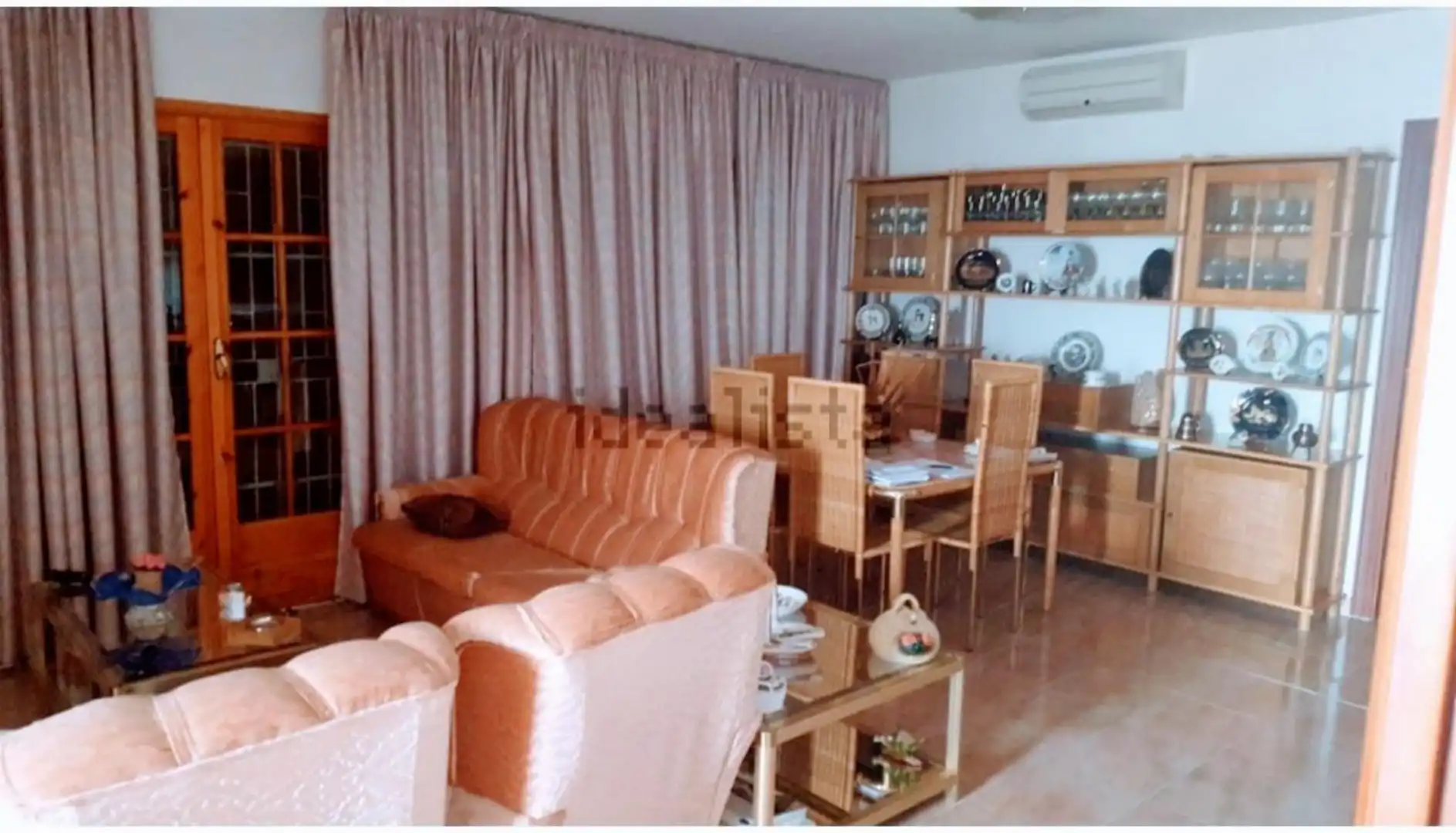 Casa o chalet en venta en Carrer Camí Antic de Caldes, 73, Lliçà d'Amunt Sala de estar de Casa o chalet en venta en Lliçà d'Amunt con Aire acondicionado, Calefacción y Jardín privado