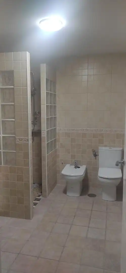 Casa adosada en venta en Calle Frontón, 14, Frumales Baño de Casa adosada en venta en Frumales con Calefacción, Terraza y Amueblado