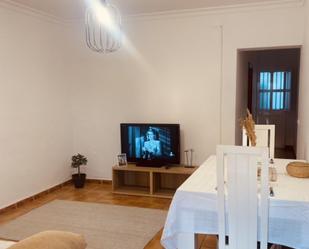 Sala d'estar de Apartament en venda en Alcalá de los Gazules amb Moblat, Rentadora i TV