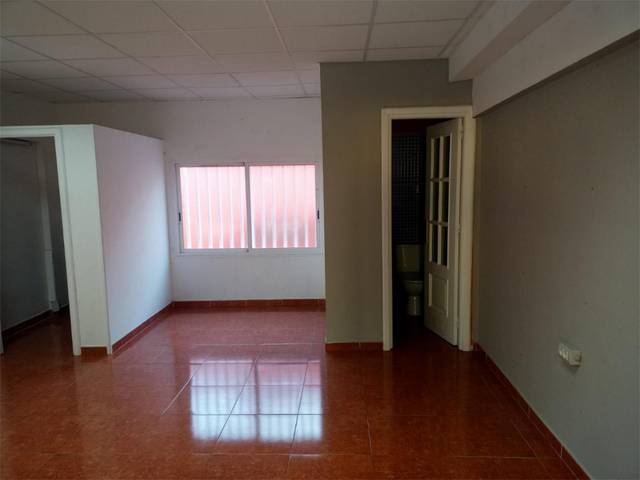 Local comercial en Alquiler en Avenida de los Majuelos, 71 en La Gallega