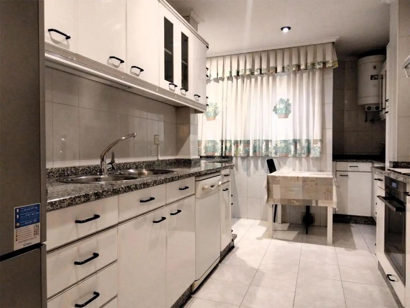 Flat for sale in Rúa de Urzaiz, 91, Fátima Kitchen of Flat for sale in Vigo with Terrace