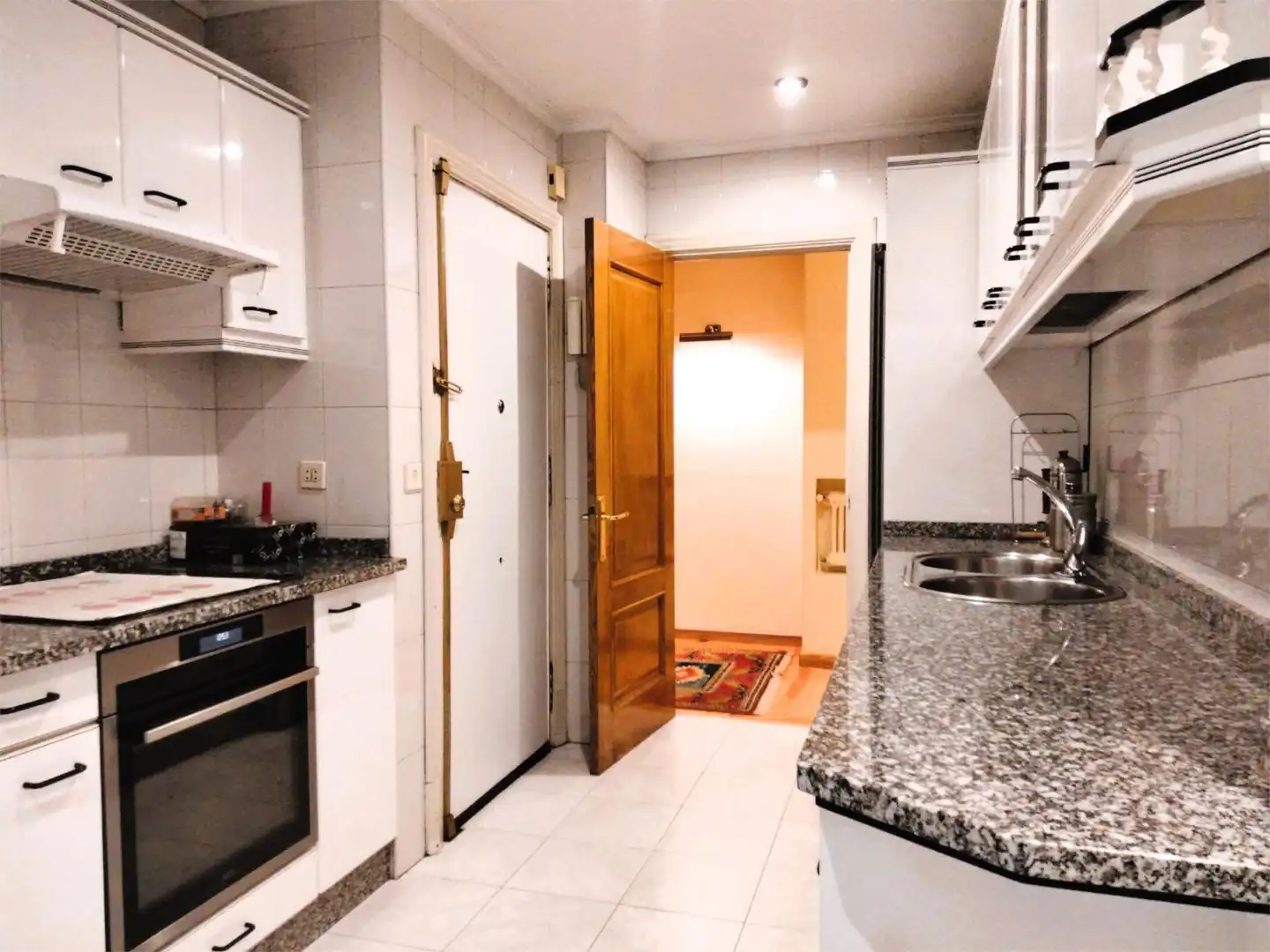 Flat for sale in Rúa de Urzaiz, 91, Fátima Kitchen of Flat for sale in Vigo with Terrace
