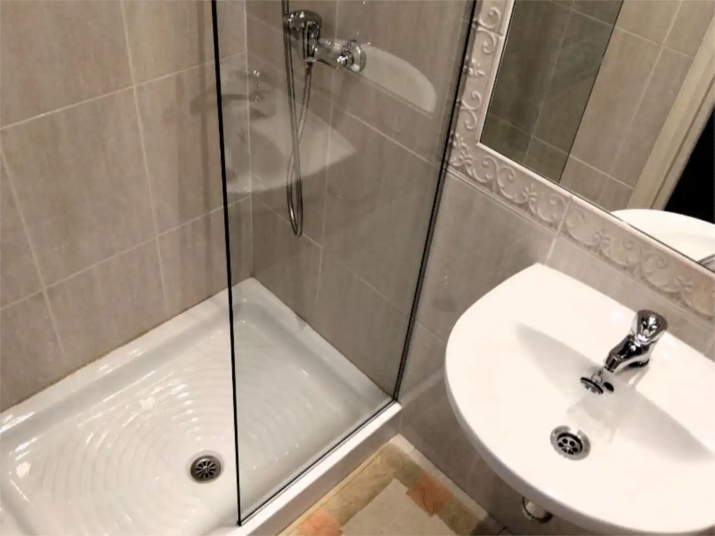 Flat for sale in Rúa de Urzaiz, 91, Fátima Bathroom of Flat for sale in Vigo with Terrace
