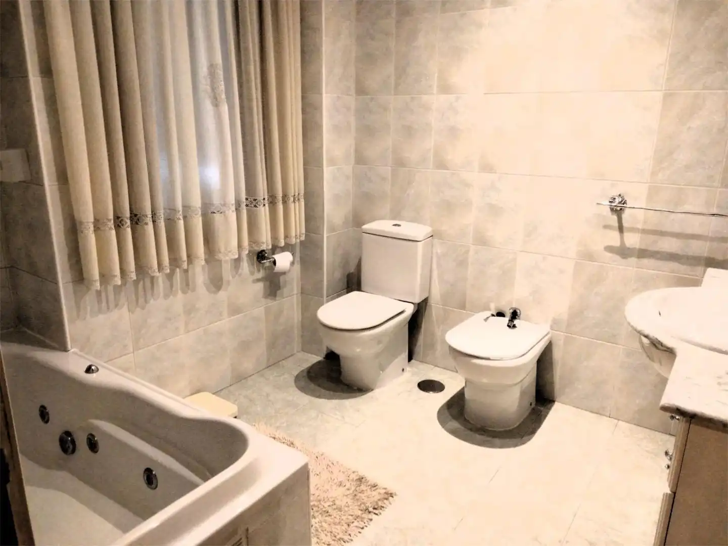 Flat for sale in Rúa de Urzaiz, 91, Fátima Bathroom of Flat for sale in Vigo with Terrace