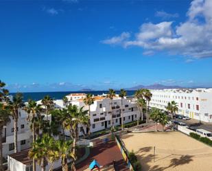 Vista exterior de Apartament en venda en La Oliva amb Balcó