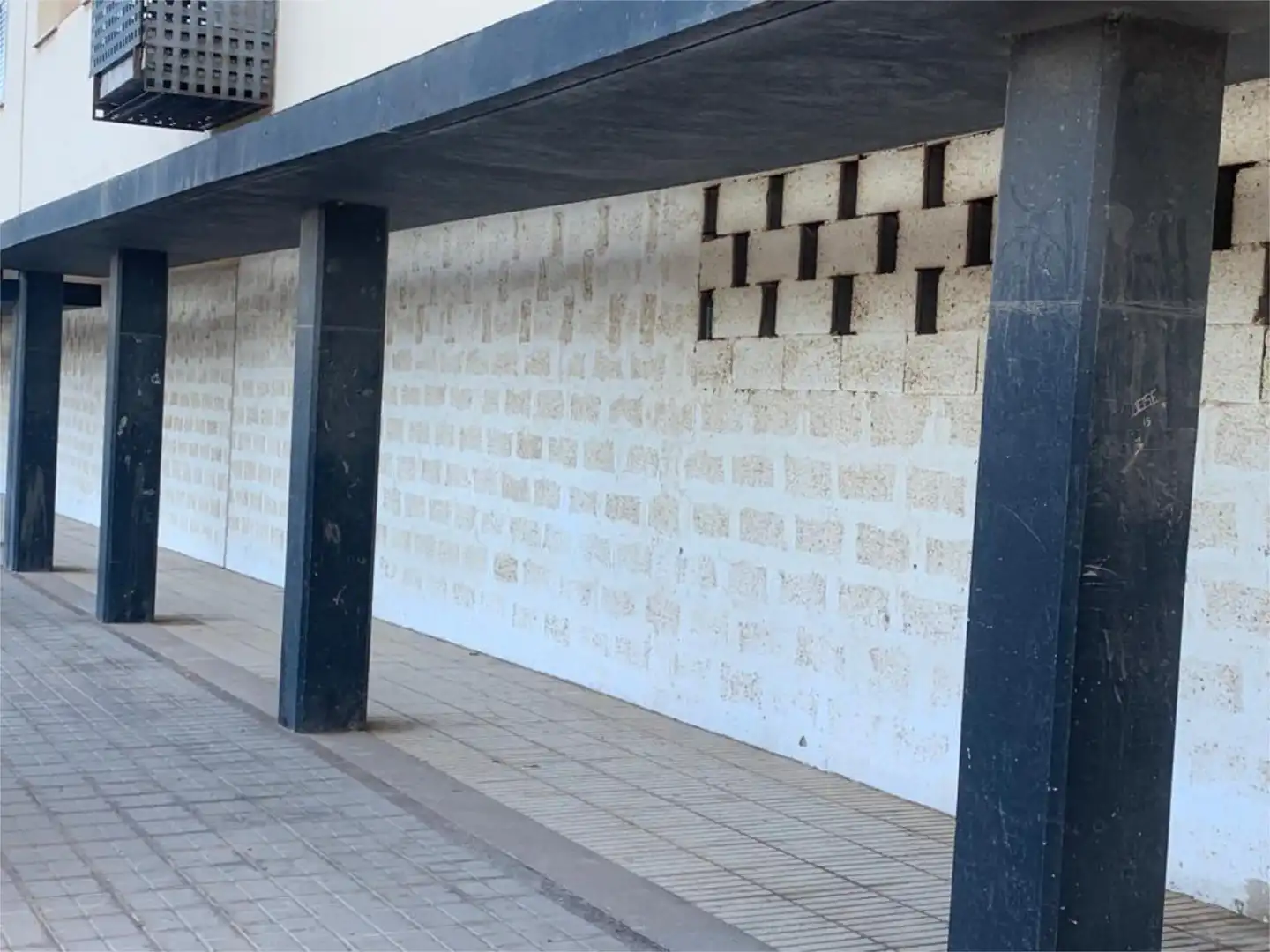 Vista exterior de Local en venda en San Bartolomé de Tirajana