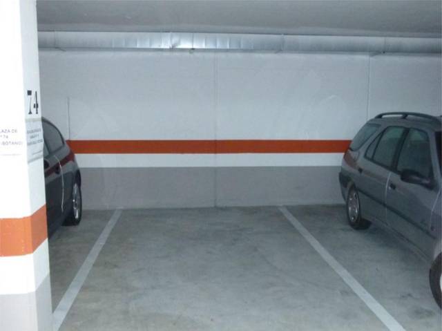 Garaje en Alquiler en Calle de Viridiana, 11 en Valdespartera