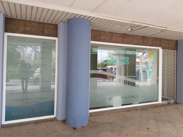 Local comercial en Alquiler en Calle Fuente del Alamillo, 9 en Valdeastillas - Fuentezuelas