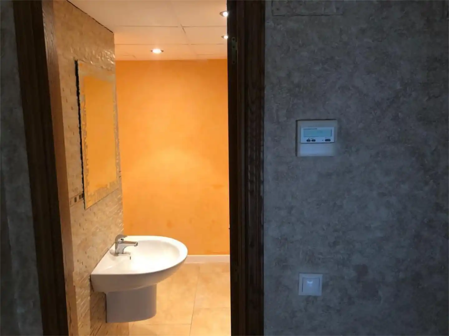 Baño de Piso en venta en Vila-real con Aire acondicionado y Terraza