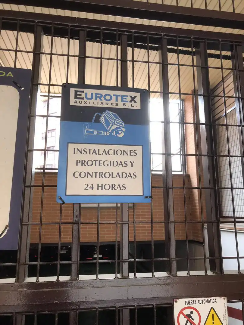 Garaje de alquiler en Calle del Cromo, 5, Legazpi Garaje de alquiler en Madrid