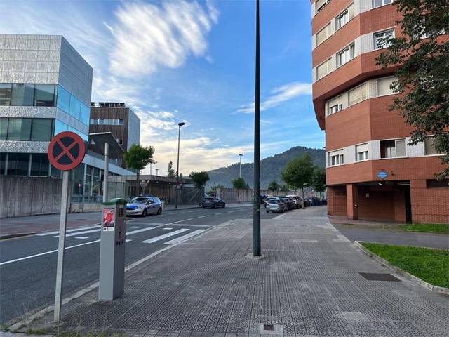 Garaje en Venta en Kalea Gortazar Juan Carlos, 1 en Miribilla