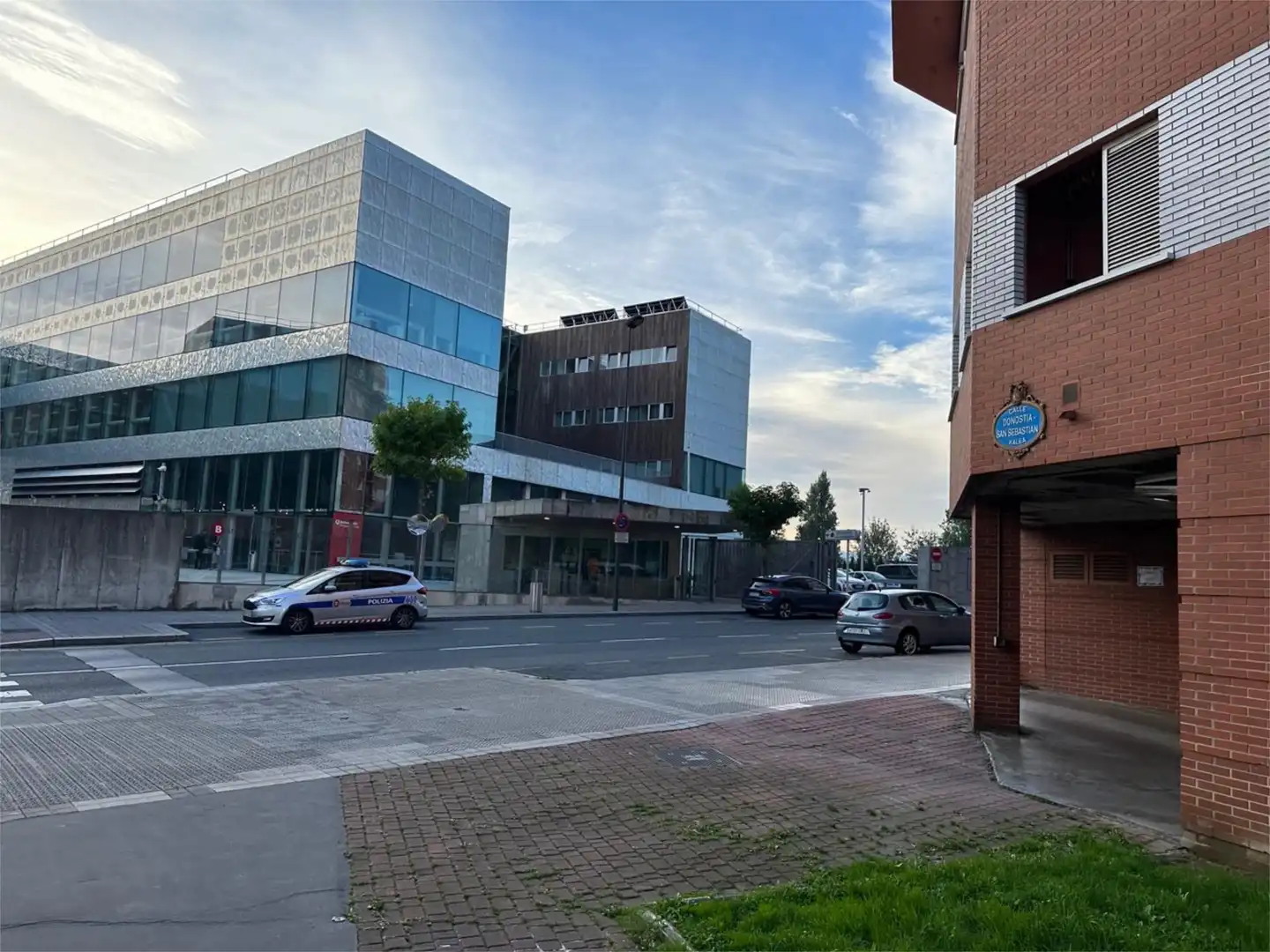 Garatge en venda a Kalea Gortazar Juan Carlos, 1, Miribilla Vista exterior de Garatge en venda en Bilbao