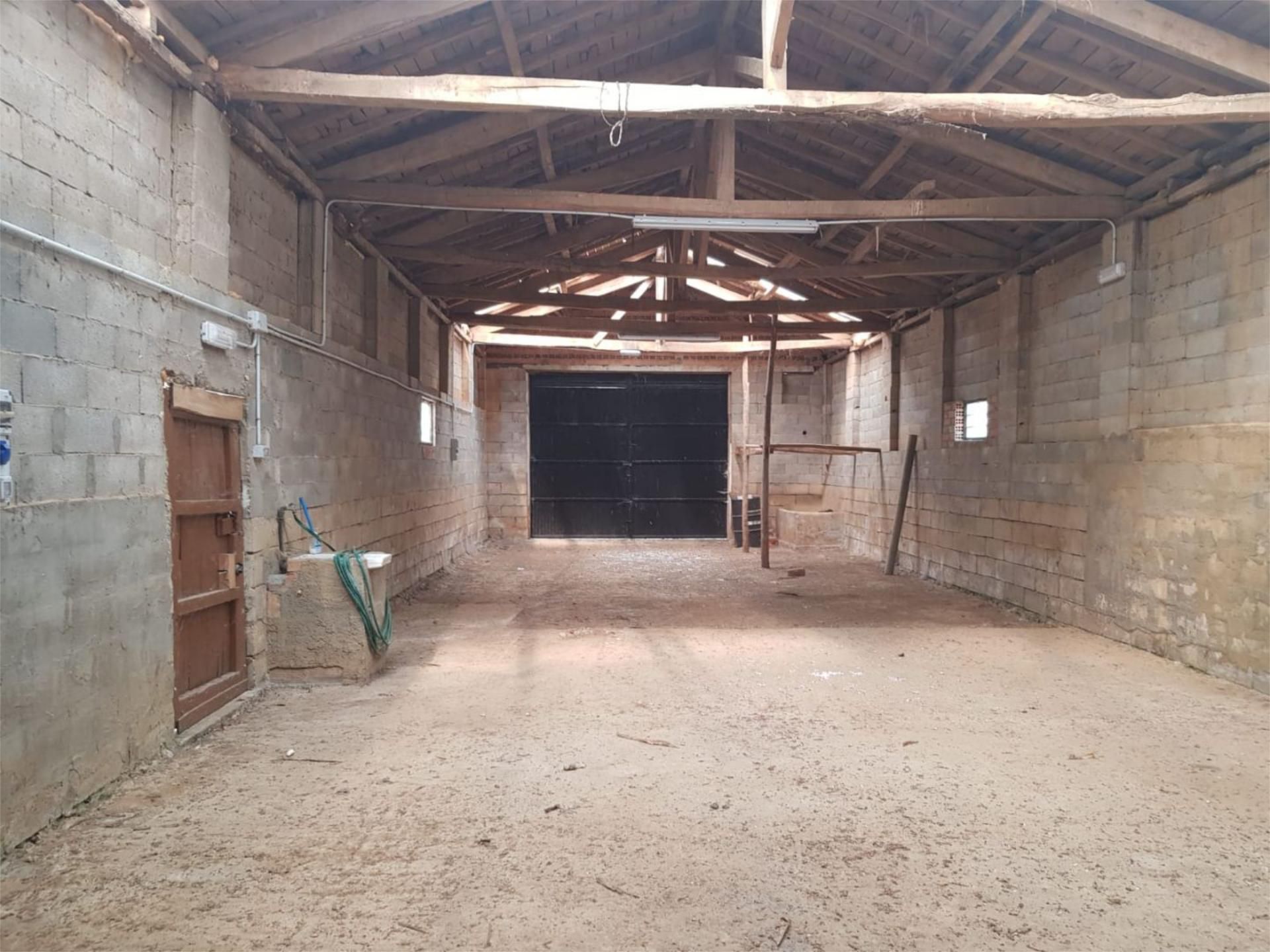 Nau industrial en venda a Calle El Molino, 5, Almanza