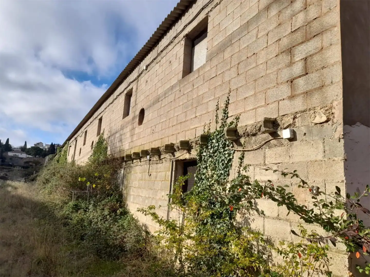 Fabrikhallen zum Verkauf in Edificio Diseminados, 4, Santa Cruz de Moncayo Außenansicht von Fabrikhallen zum Verkauf in Santa Cruz de Moncayo