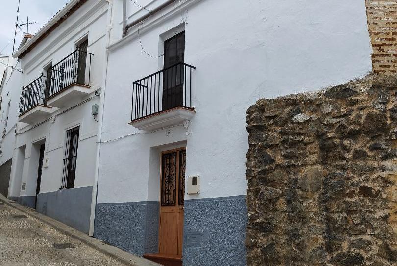 Flat to rent in Calle Jurrada, 12, Aroche, Huelva - image 1 Photo 1 of Flat to rent in Calle Jurrada, 12, Aroche, Huelva