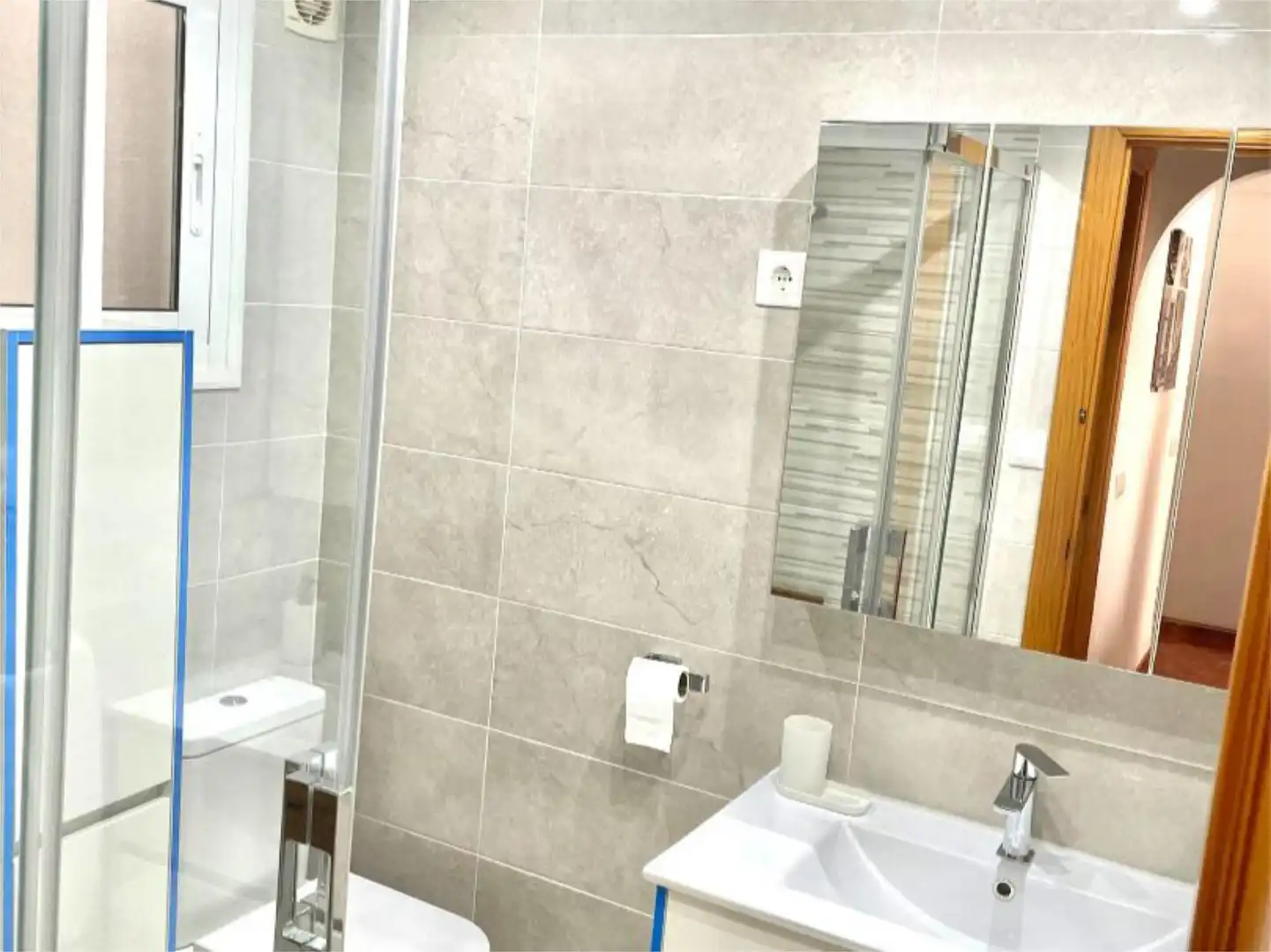 Flat for rent in Calle Diputación Provincial, 25, Centro