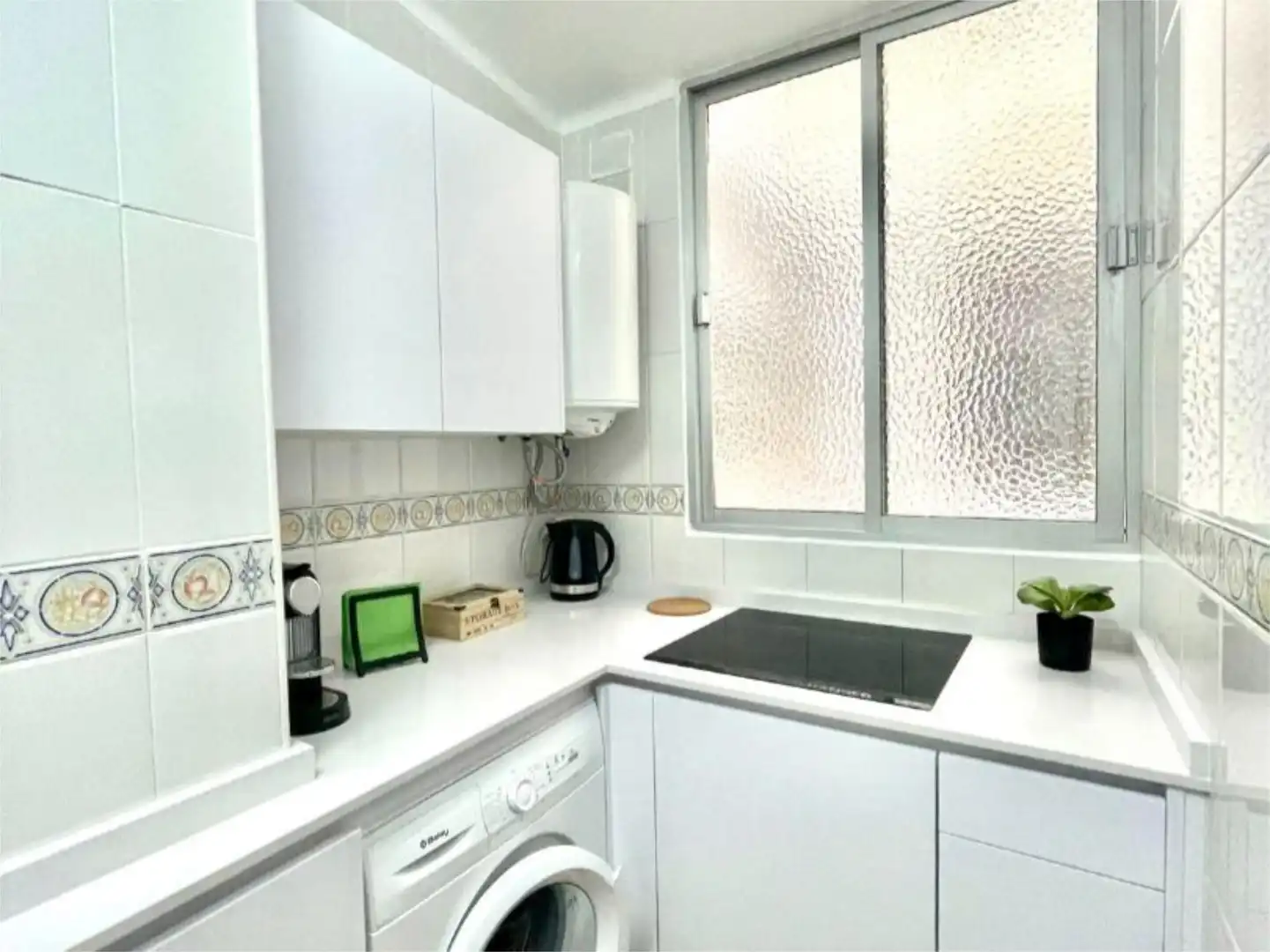Flat for rent in Calle Diputación Provincial, 25, Centro