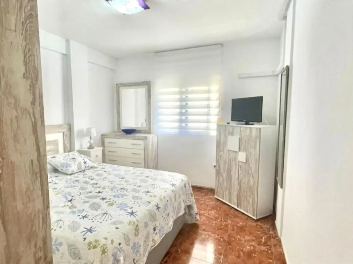 Flat for rent in Calle Diputación Provincial, 25, Centro