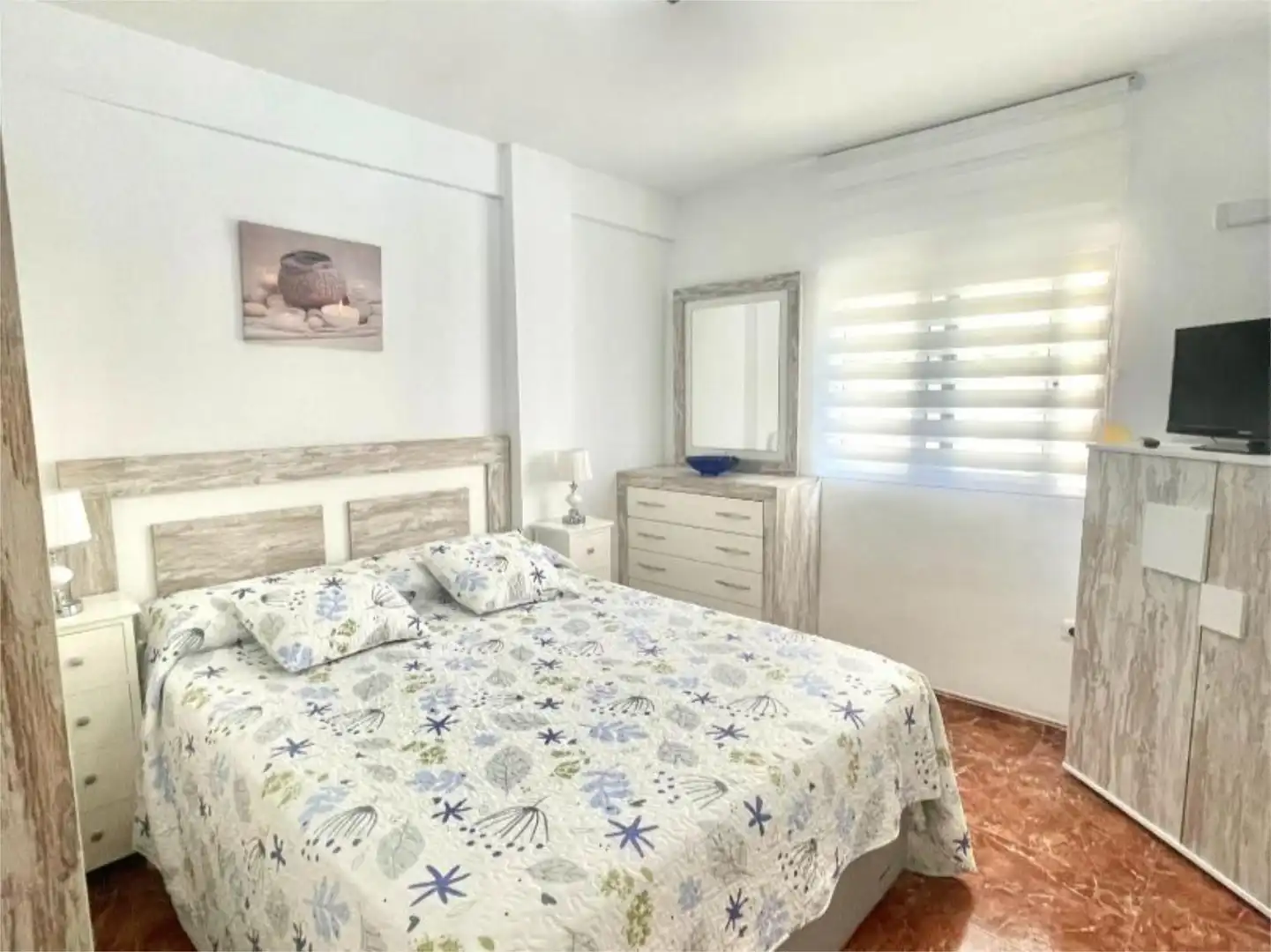 Flat for rent in Calle Diputación Provincial, 25, Centro