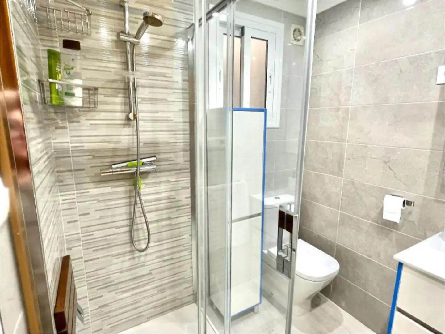 Flat for rent in Calle Diputación Provincial, 25, Centro