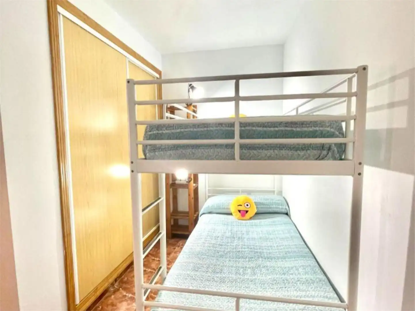 Flat for rent in Calle Diputación Provincial, 25, Centro