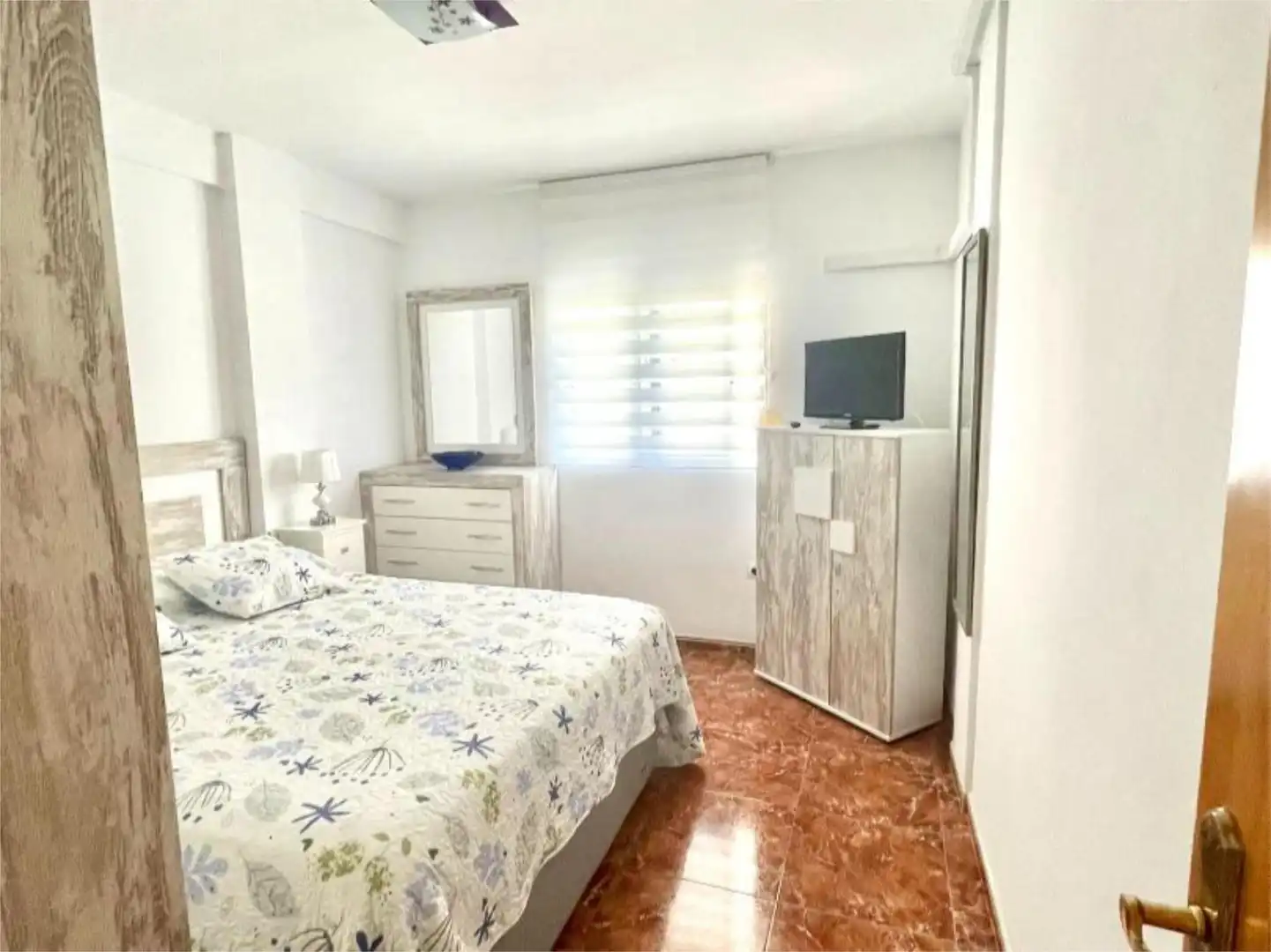 Flat for rent in Calle Diputación Provincial, 25, Centro