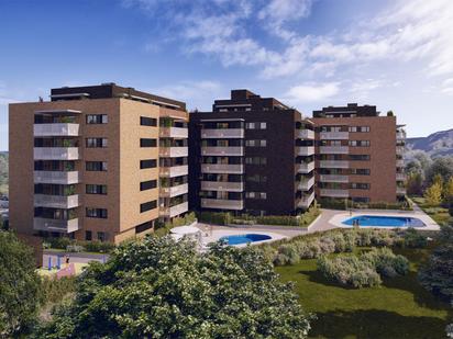 Vista exterior de Pis en venda en Alcalá de Henares amb Terrassa