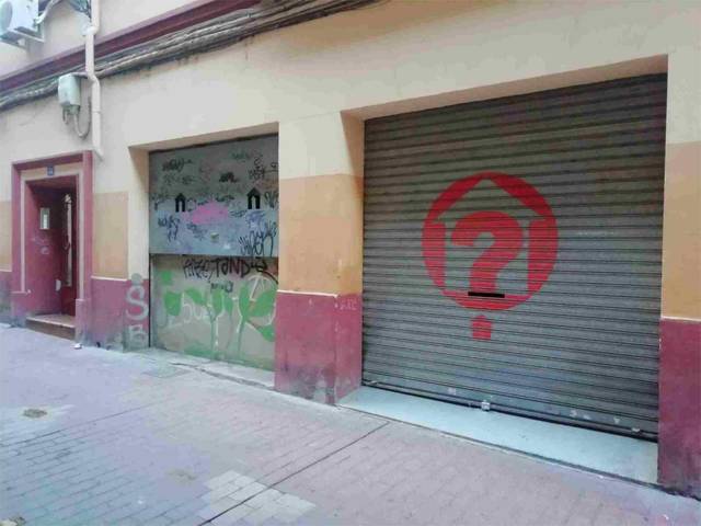 Local comercial en Venta en Calle de las Arcadas, 34 en La Magdalena