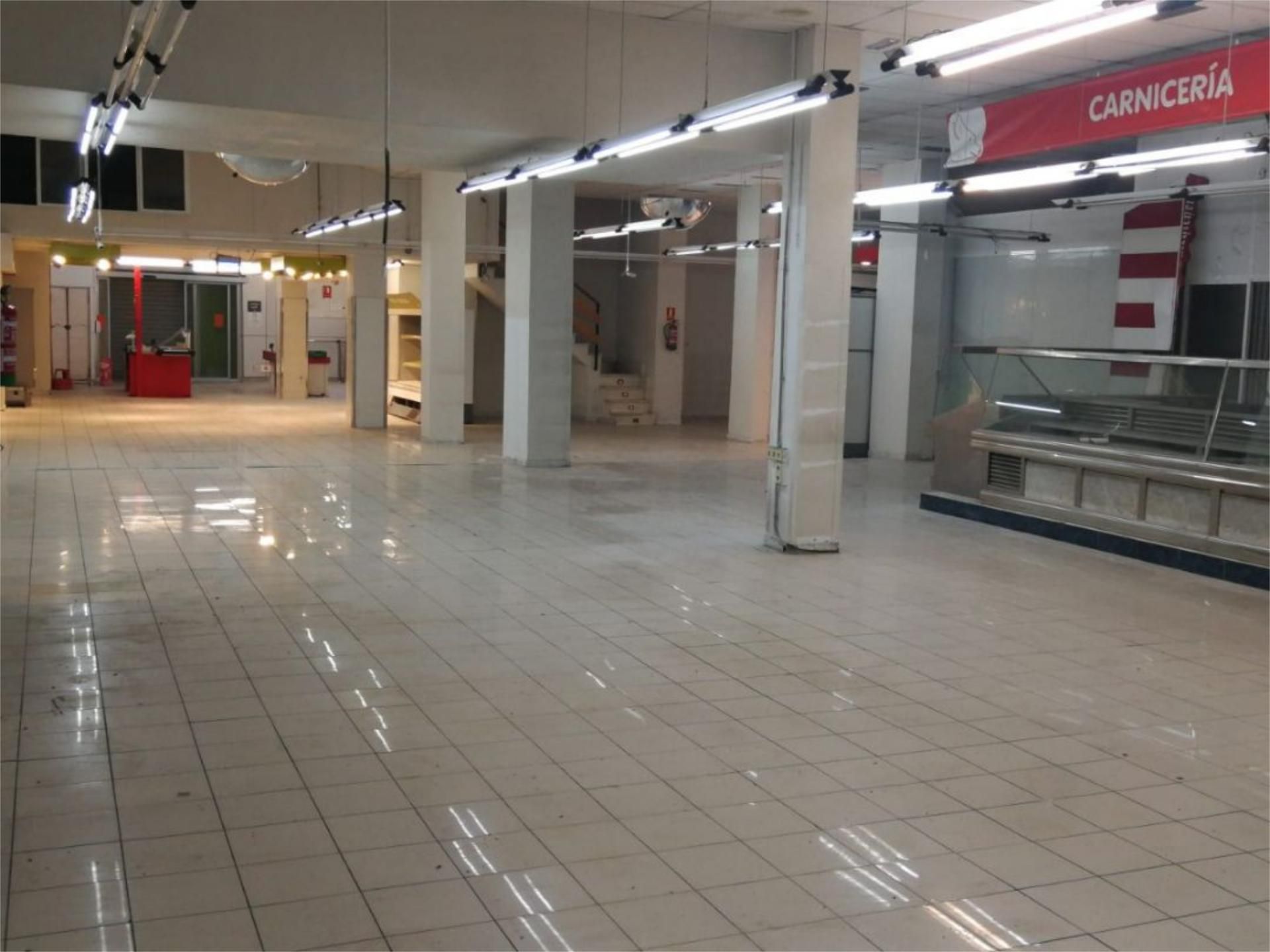Local de lloguer a Calle Capitán Cortés, 31, El Pilar - La Estación