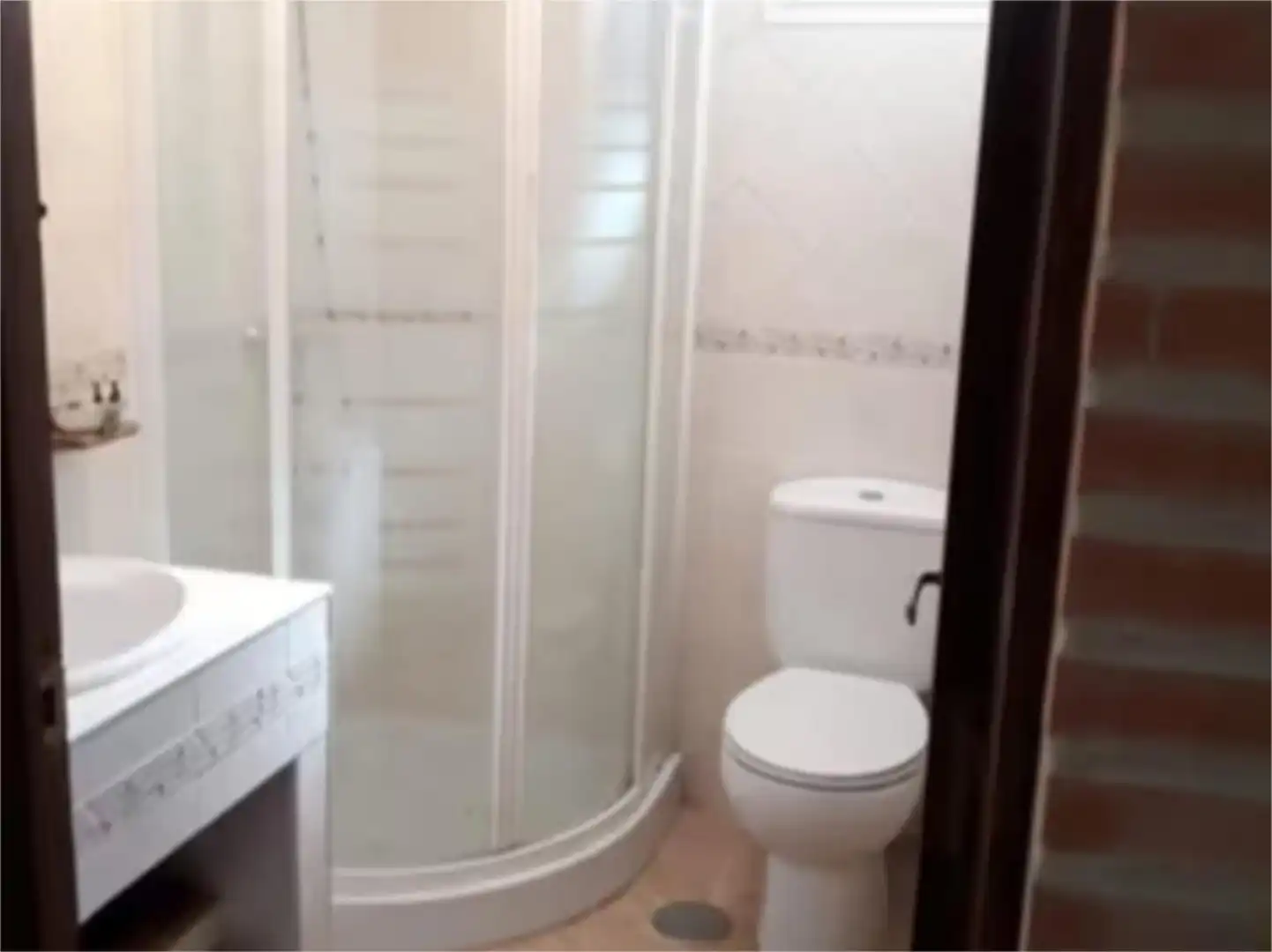 Bany de Casa o xalet en venda en Casarrubios del Monte amb Aire condicionat, Piscina i Balcó