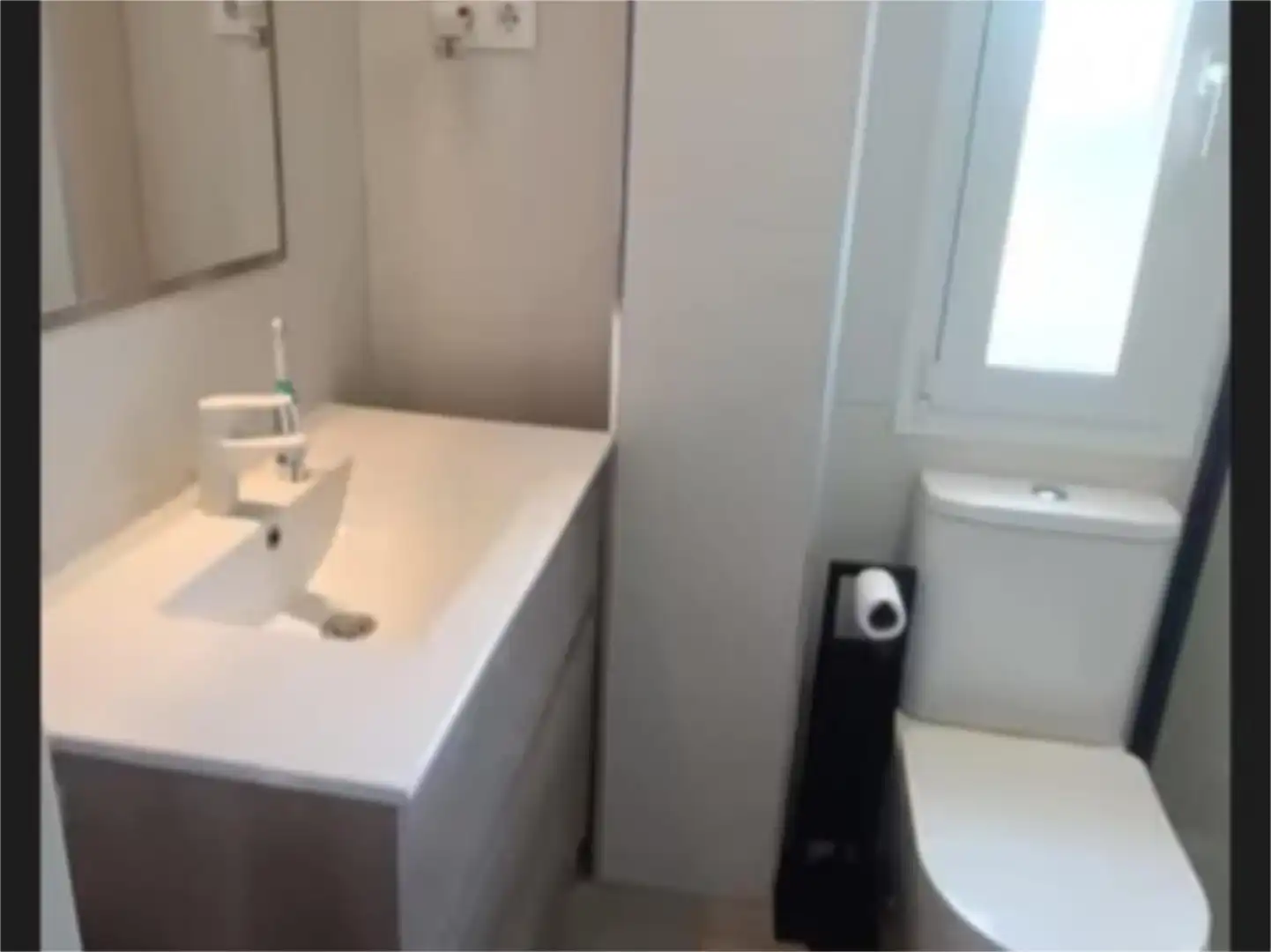 Bany de Casa o xalet en venda en Casarrubios del Monte amb Aire condicionat, Piscina i Balcó