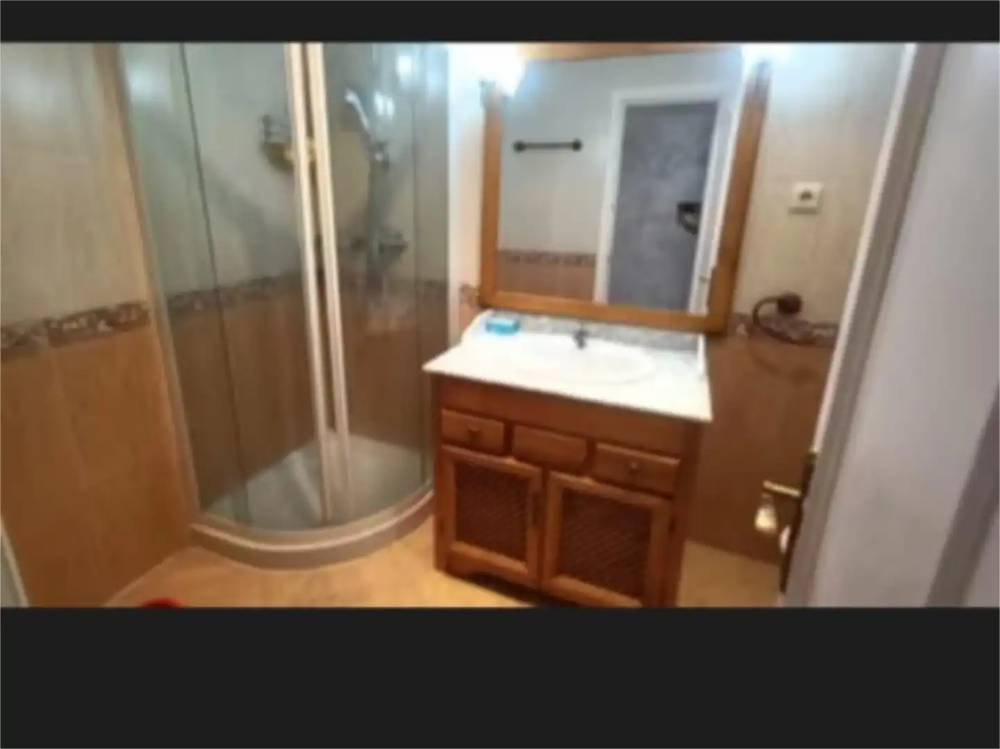 Bany de Casa o xalet en venda en Casarrubios del Monte amb Aire condicionat, Piscina i Balcó