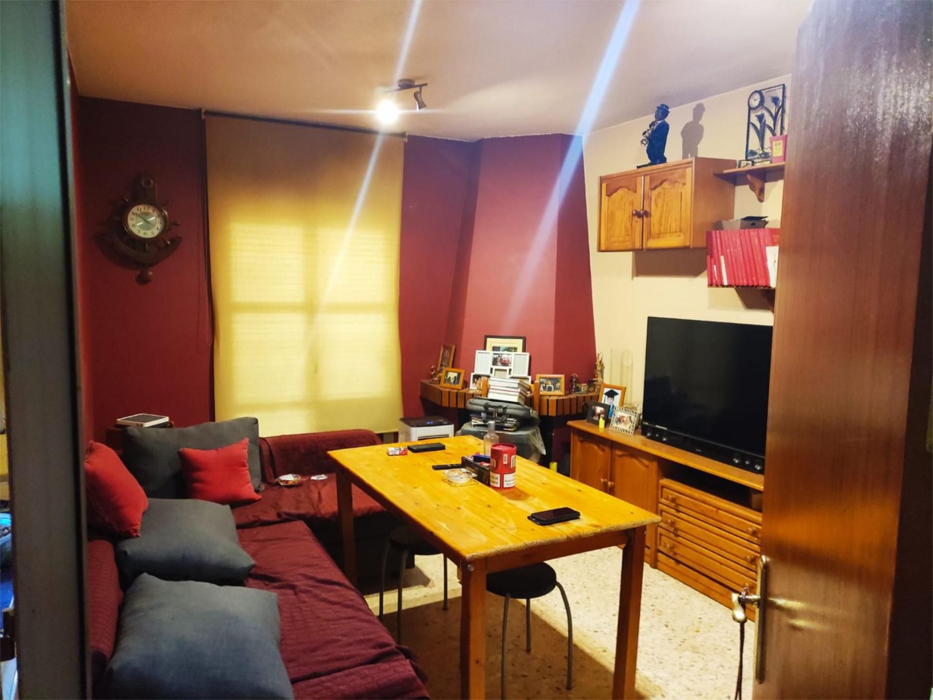 Sala d'estar de Pis en venda en Dos Hermanas amb Terrassa i Balcó