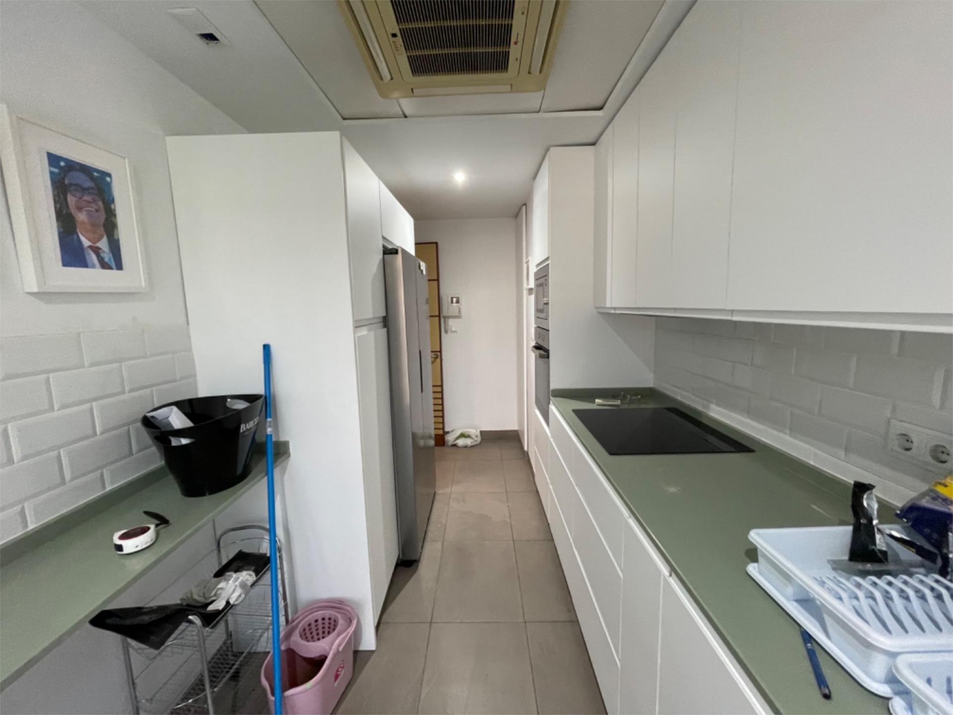 Kitchen of Flat for sale in Camas  with Air Conditioner, Heating and Private garden