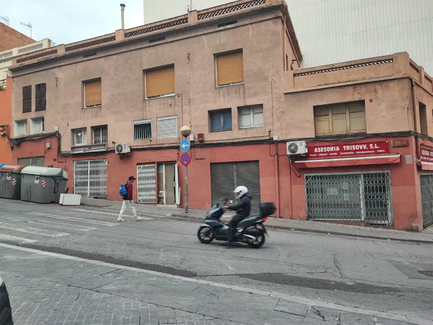 Exterior view of Detached homes for sale in Badalona