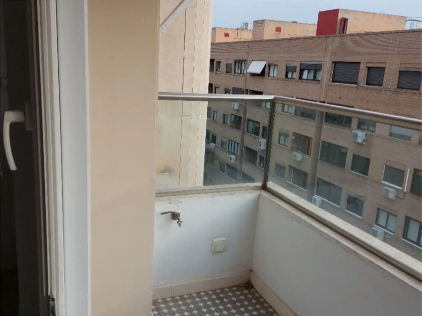 Terrassa de Pis de lloguer en Valencia amb Aire condicionat, Parquet i Terrassa