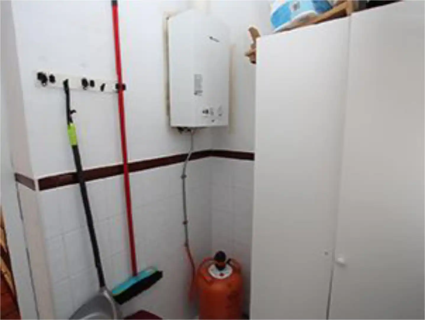 Detached homes for sale in Calle Vergel, 8, Oliva de la Frontera Bathroom of Detached homes for sale in Oliva de la Frontera with Air Conditioner, Parquet flooring and Terrace